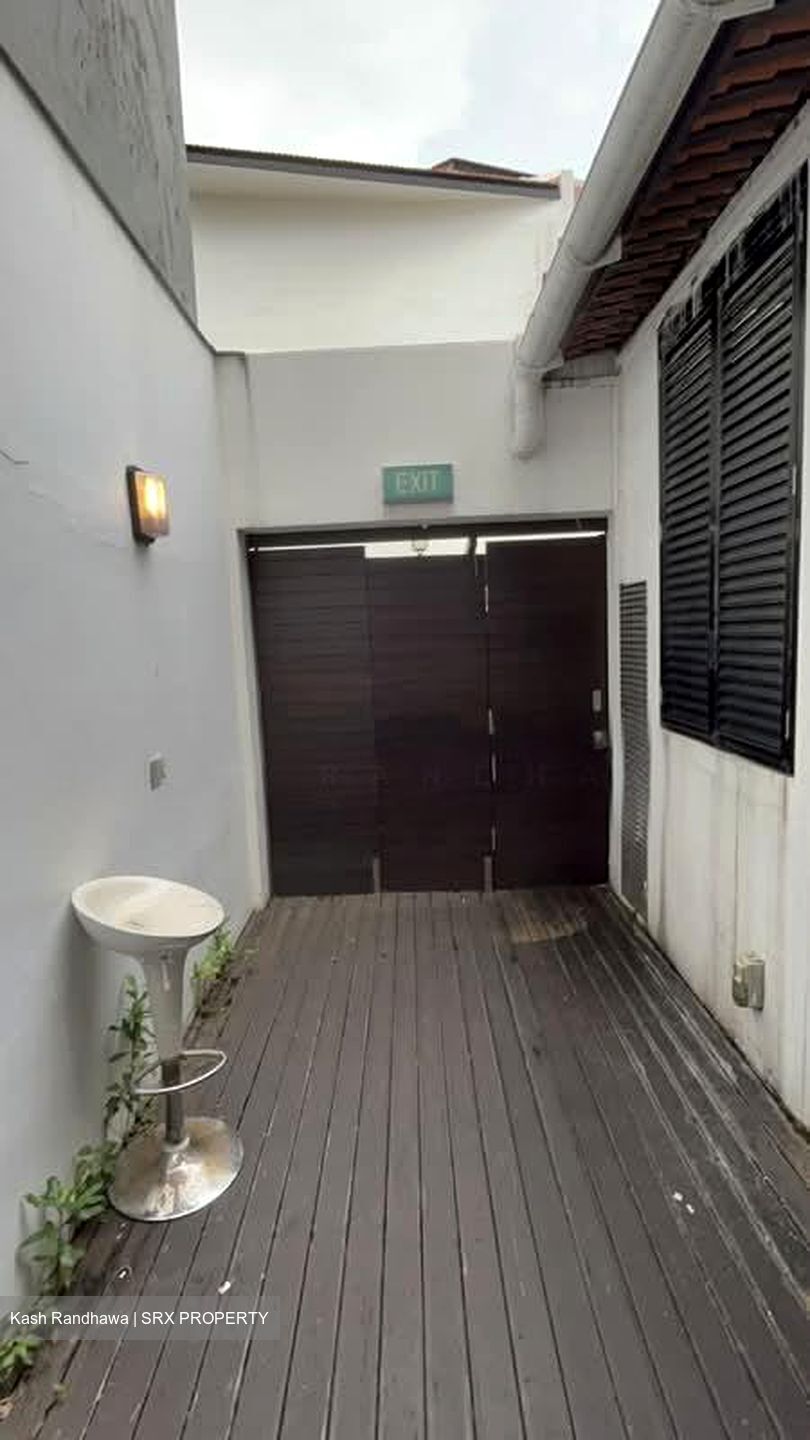 Telok Ayer Conservation Area (D1), Shop House #621349451
